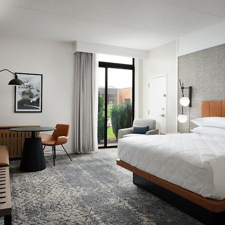Sheraton Grand Rapids Airport Hotel Cascade Luaran gambar