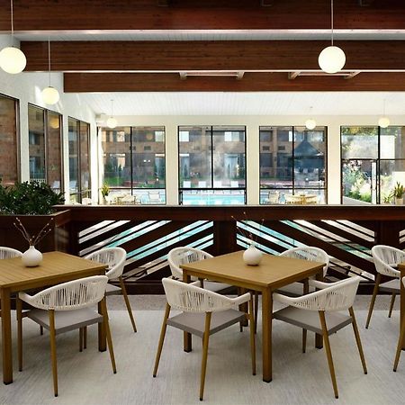 Sheraton Grand Rapids Airport Hotel Cascade Luaran gambar