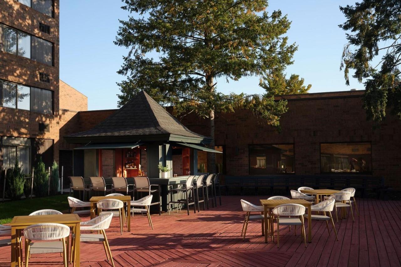 Sheraton Grand Rapids Airport Hotel Cascade Luaran gambar