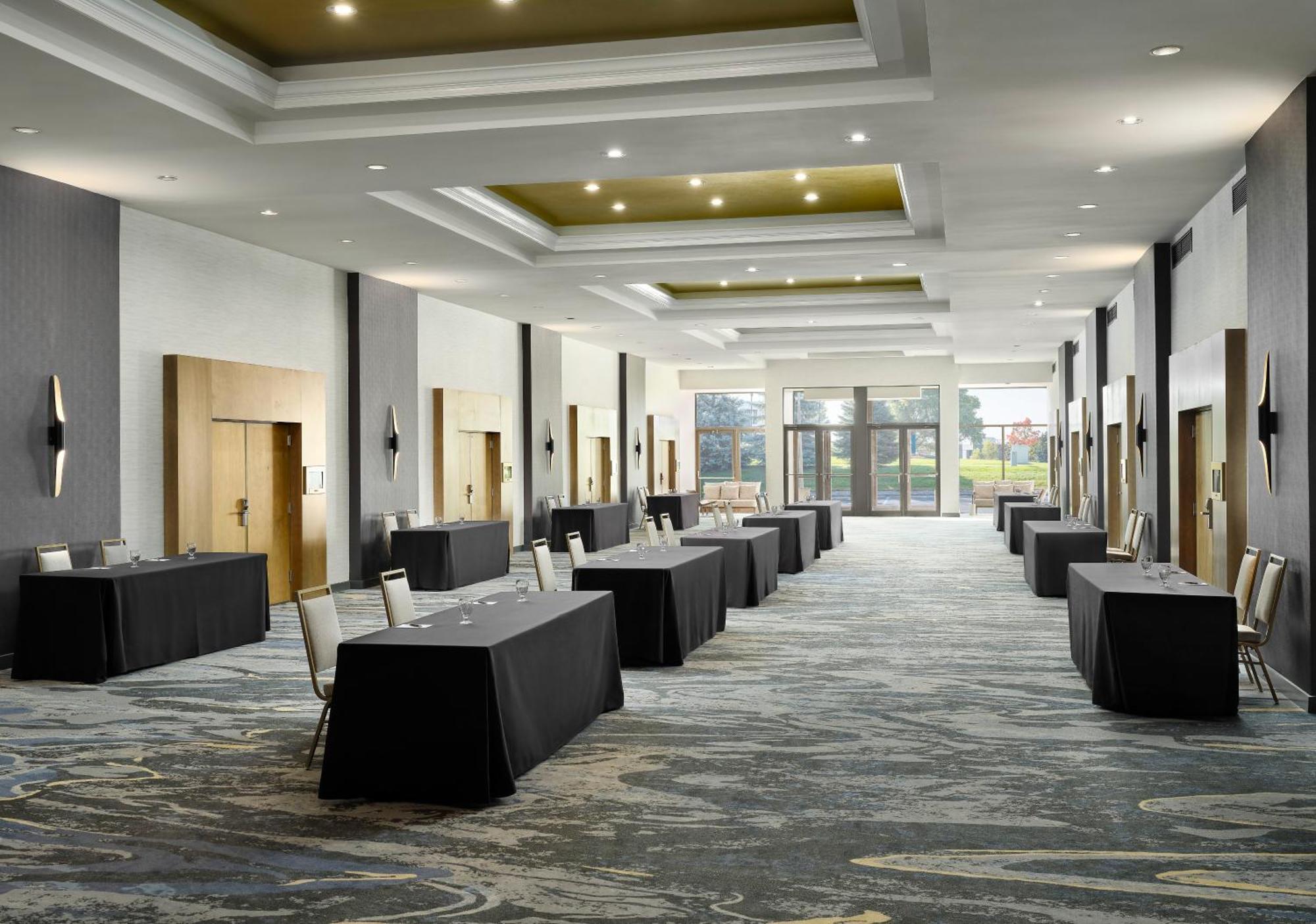 Sheraton Grand Rapids Airport Hotel Cascade Luaran gambar