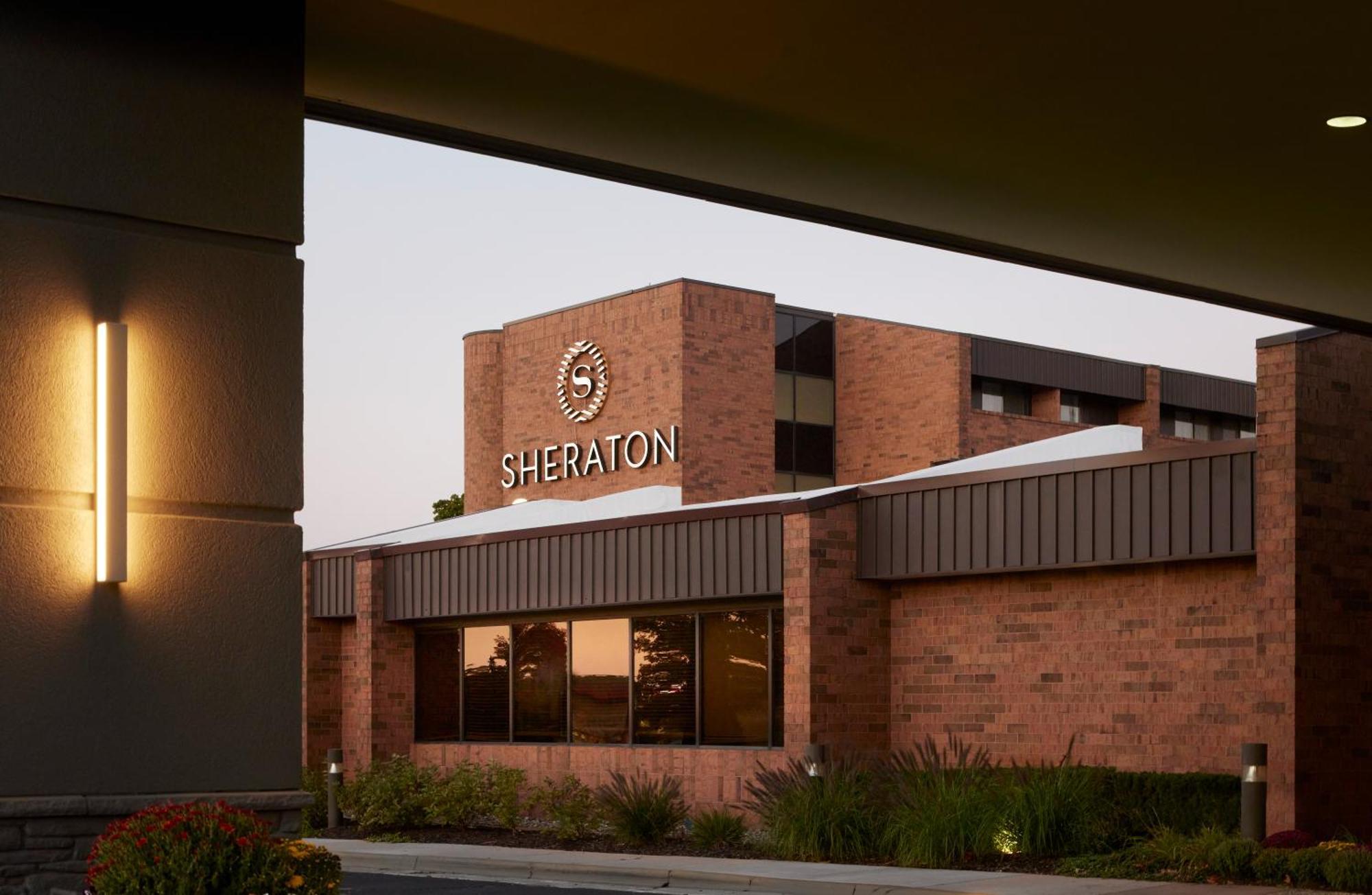Sheraton Grand Rapids Airport Hotel Cascade Luaran gambar