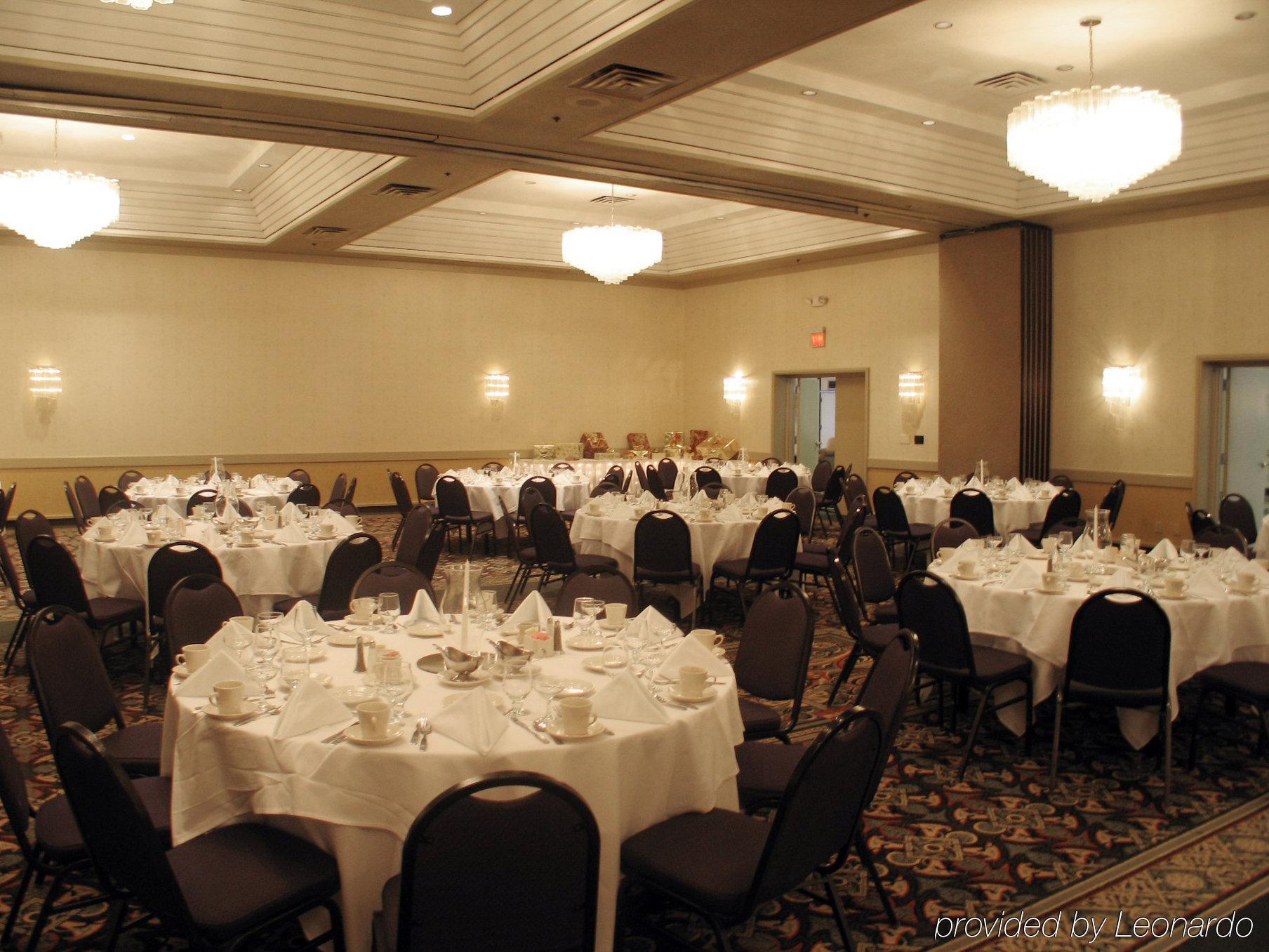 Sheraton Grand Rapids Airport Hotel Cascade Luaran gambar